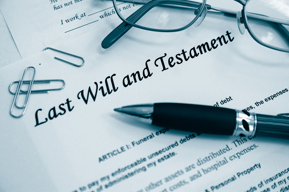 testament, jak przygotować testament, kto może znaleźć się w testamencie, czy można podważyć testament